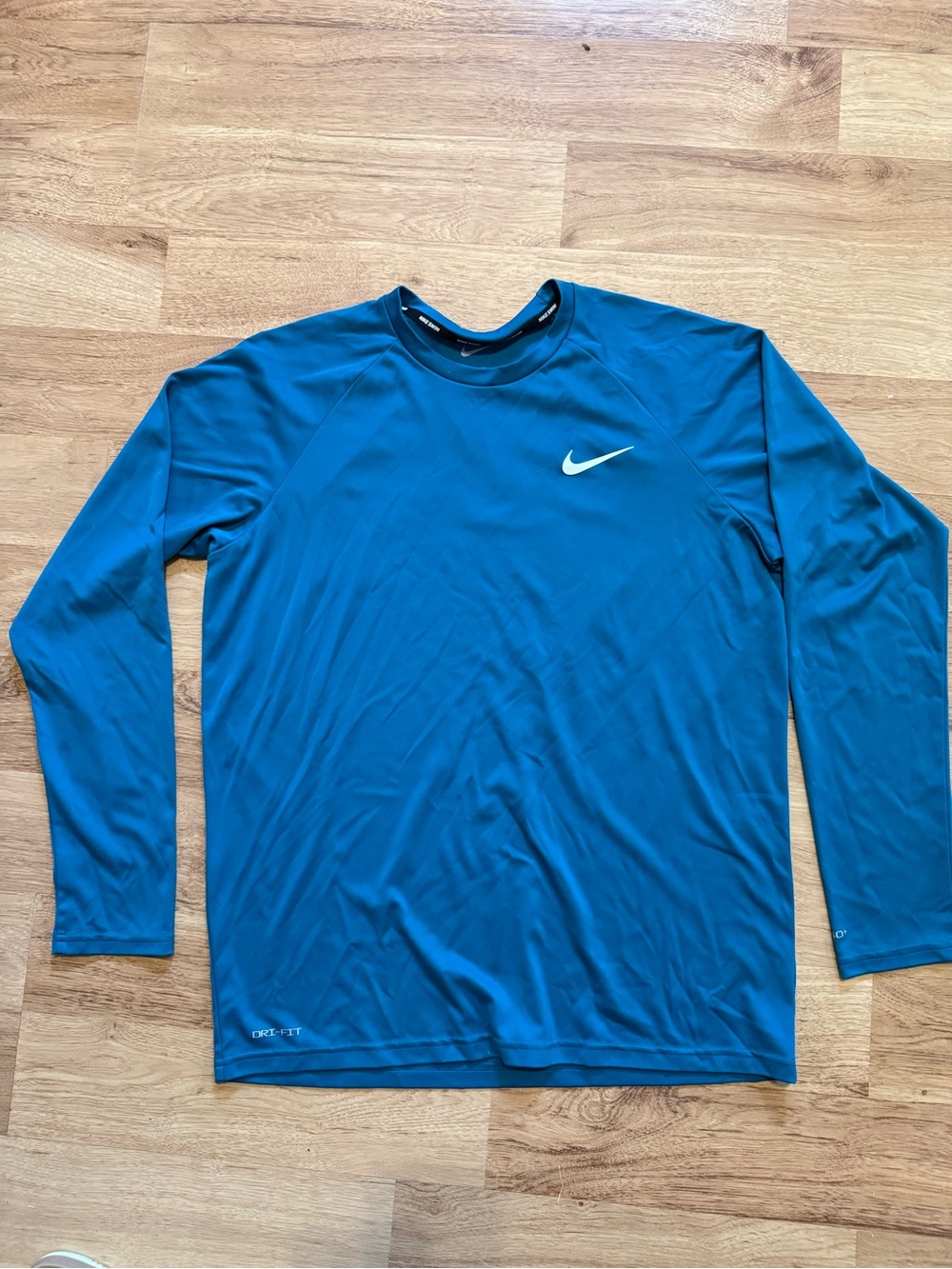 Nike Swim Dri-FIT Men’s Long Sleeve Shirt Blue Teal Size M